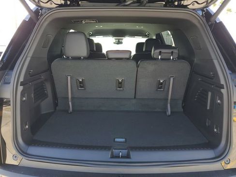 New 2026 Chevrolet Traverse Z71 w/ Enhanced Driving Package AWD/4WD image 7
