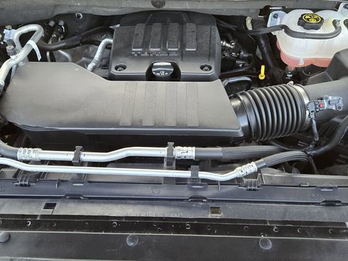 Used 2024 Chevrolet Silverado 1500 Custom Trail Boss image 35