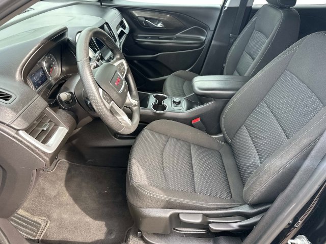 Used 2024 GMC Terrain SLE AWD/4WD image 21