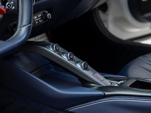 Certified 2019 Ferrari 812 Superfast image 63