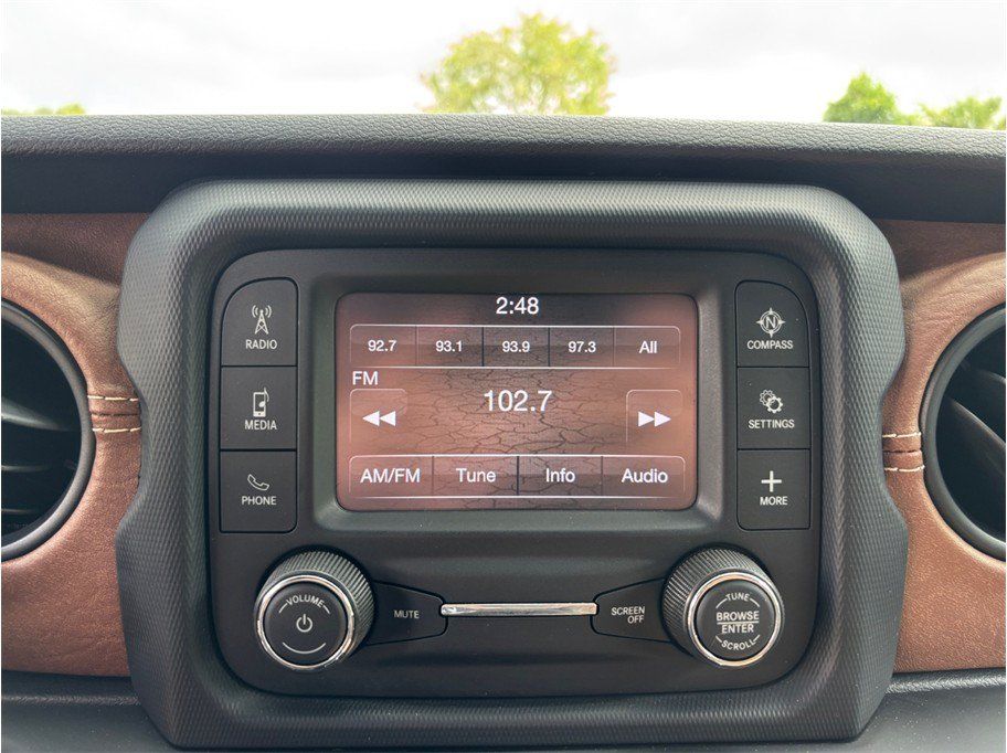 Used 2020 Jeep Gladiator Sport w/ Quick Order Package 23S AWD/4WD image 23