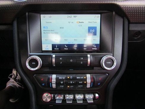 Used 2021 Ford Mustang GT Premium w/ GT Performance Package RWD image 31