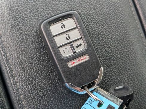 Used 2019 Honda Civic EX-L image 31