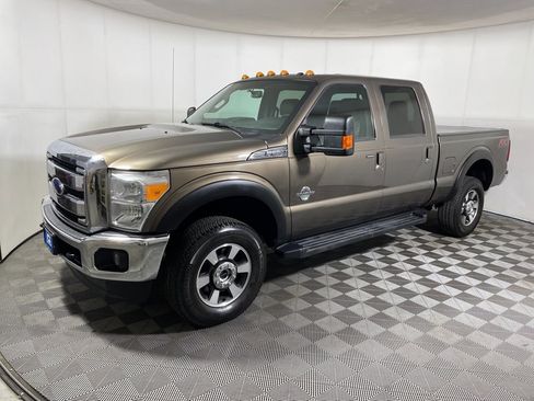 Used 2016 Ford F350 Lariat w/ Lariat Ultimate Package image 4