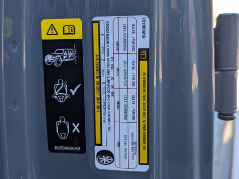 Used 2025 Jeep Wrangler Sahara w/ Safety Group image 36