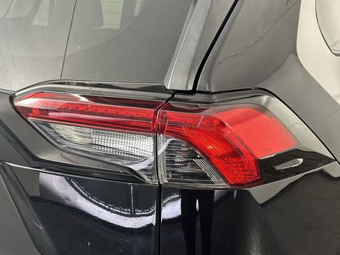 Used 2019 Toyota RAV4 XLE image 30