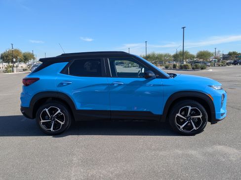 Used 2023 Chevrolet TrailBlazer RS w/ Sun and Liftgate Package image 6