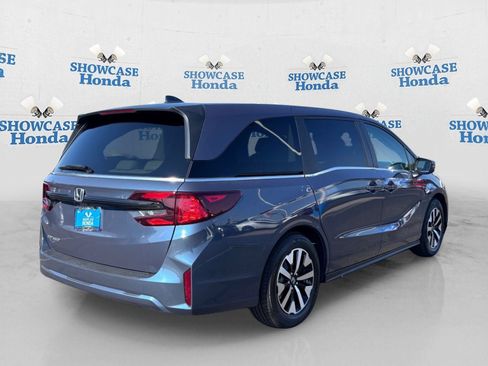 Certified 2025 Honda Odyssey EX-L image 8