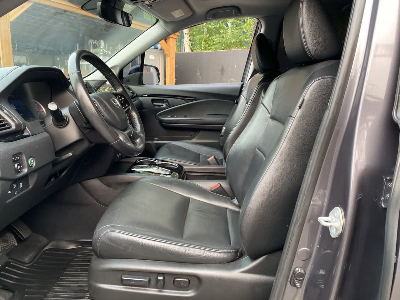 Used 2019 Honda Pilot Touring image 15