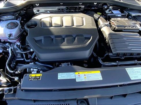 New 2026 Volkswagen GTI SE FWD image 12