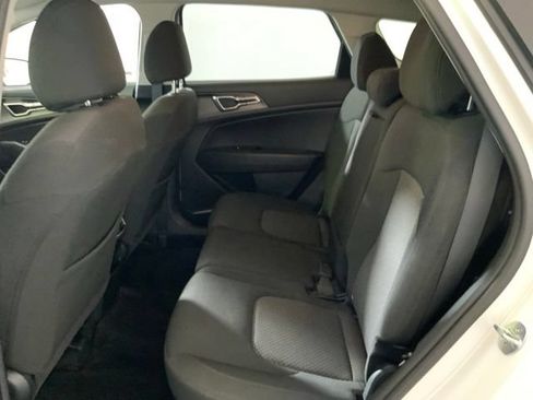 Used 2023 Kia Sportage LX AWD/4WD image 43