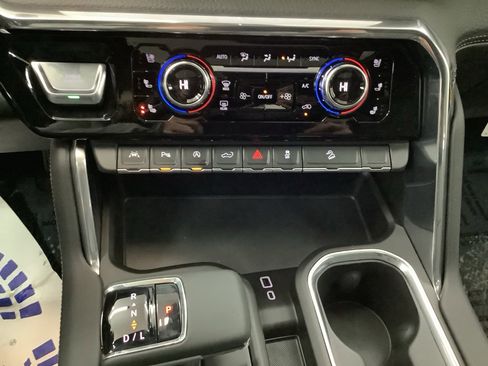 New 2026 GMC Sierra 1500 Denali w/ Denali Reserve Package image 26