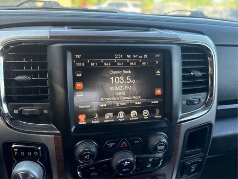 Used 2017 RAM 1500 Laramie w/ Convenience Group AWD/4WD image 31