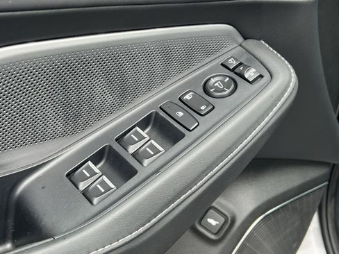 Used 2025 Acura MDX SH-AWD w/ Technology Package image 16