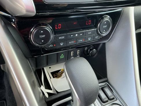 Used 2025 Mitsubishi Eclipse Cross SE AWD/4WD image 21