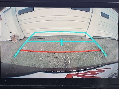 Used 2021 Toyota Sienna XLE image 25