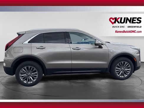 Used 2025 Cadillac XT4 Premium Luxury AWD/4WD image 5