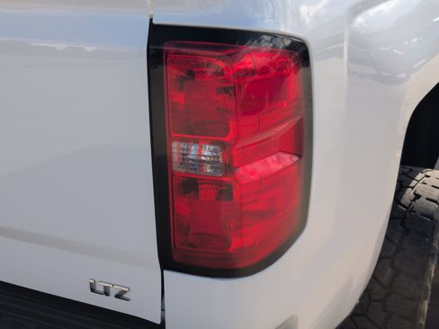 Used 2017 Chevrolet Silverado 3500 LTZ w/ Duramax Plus Package image 11