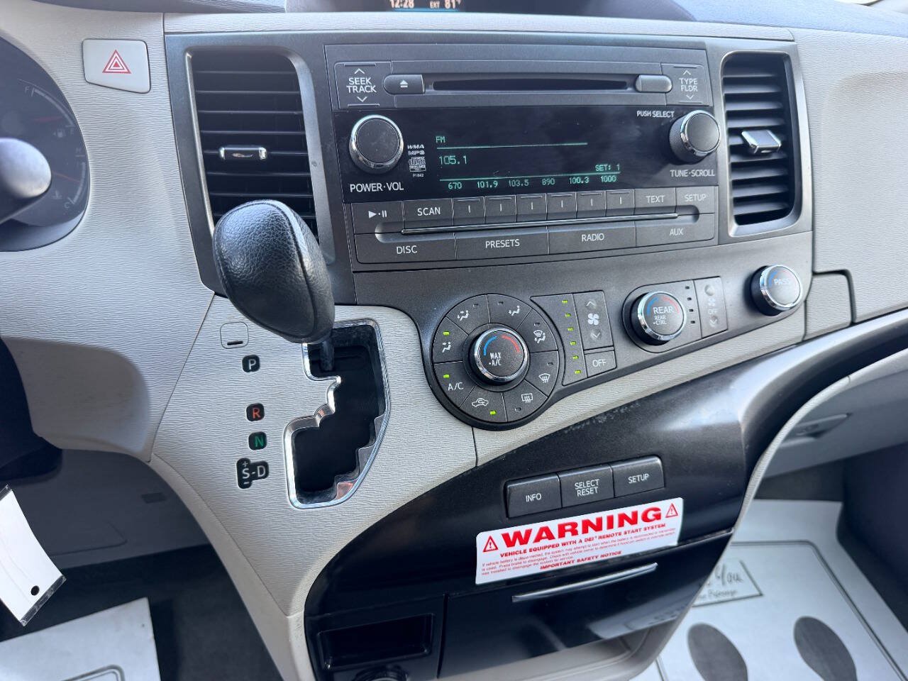 Used 2011 Toyota Sienna LE FWD image 37