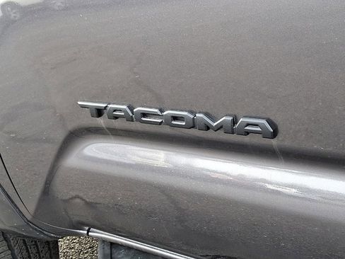 Used 2023 Toyota Tacoma SR5 image 33