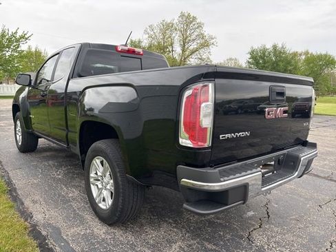 Used 2019 GMC Canyon SLE w/ SLE Convenience Package RWD image 2
