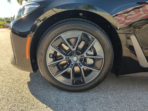 Used 2025 BMW i4 eDrive40 w/ Parking Assistance Package image 13