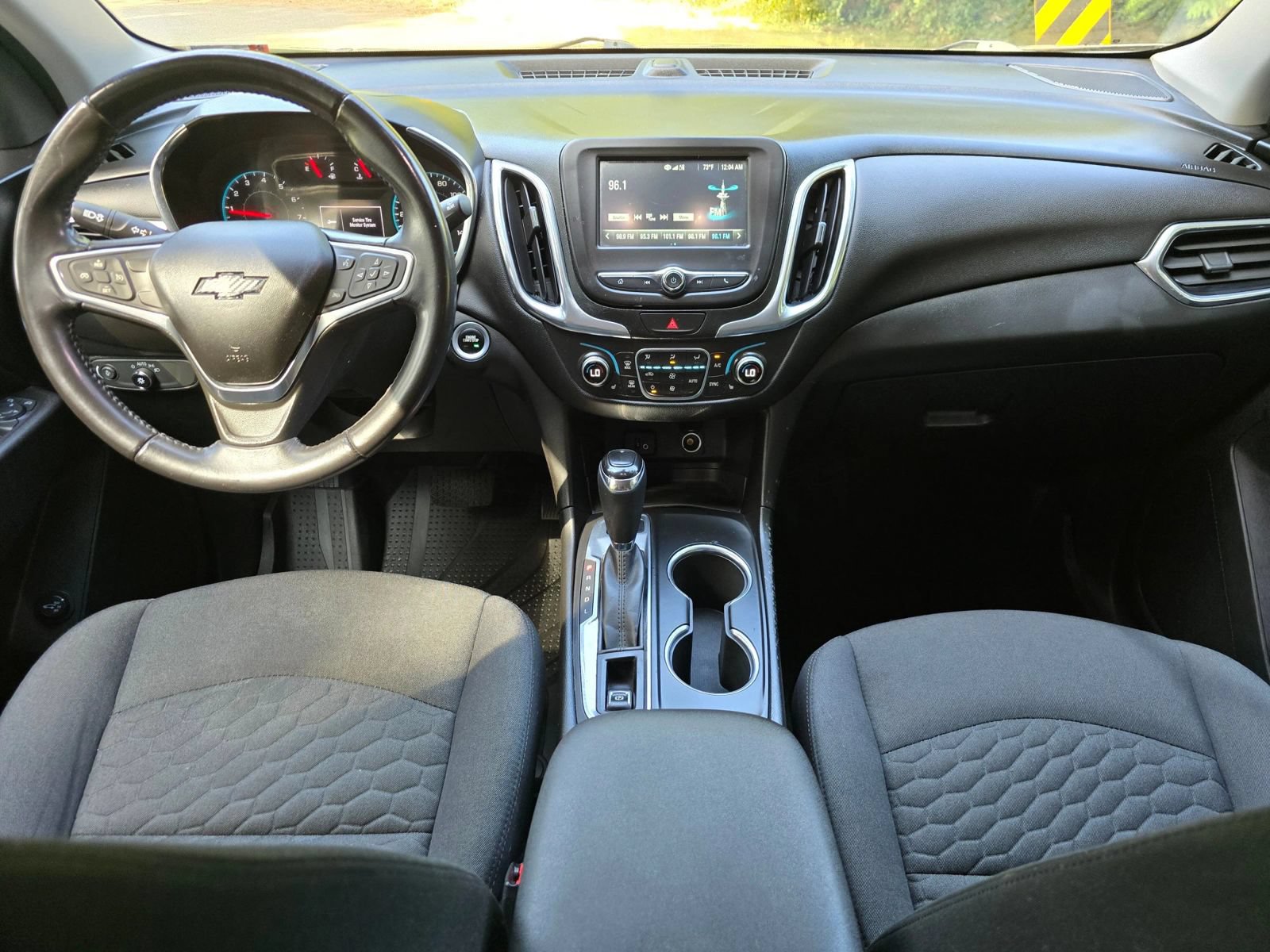 Used 2018 Chevrolet Equinox LT AWD/4WD image 18