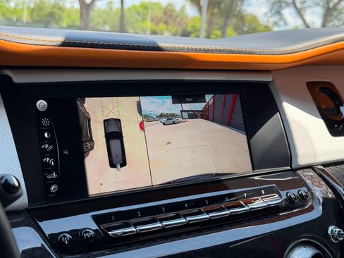 Used 2022 Rolls-Royce Cullinan Black Badge AWD/4WD image 43