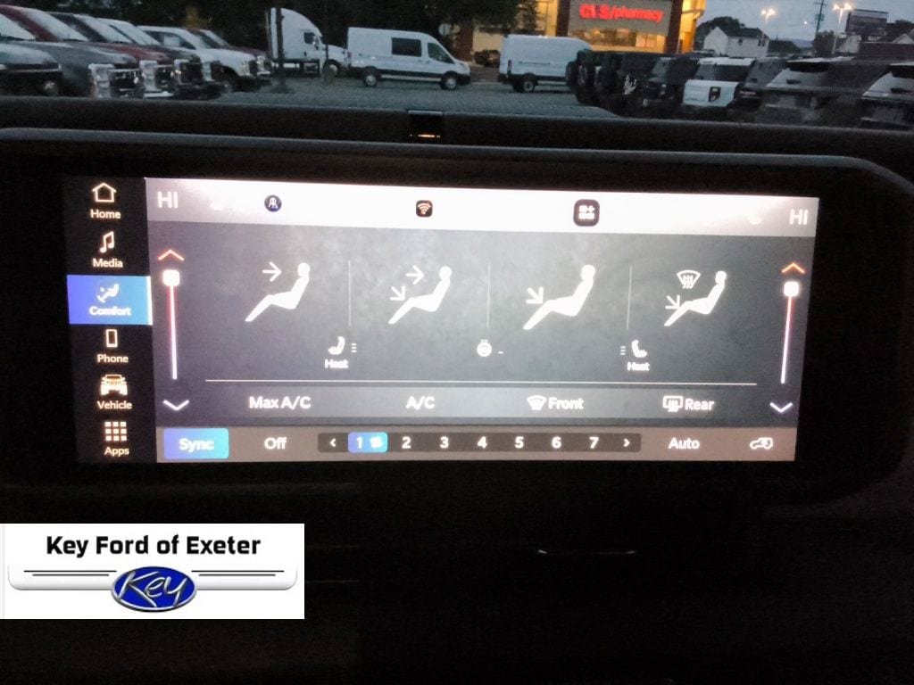 Used 2025 Jeep Wrangler Unlimited Sahara AWD/4WD image 44