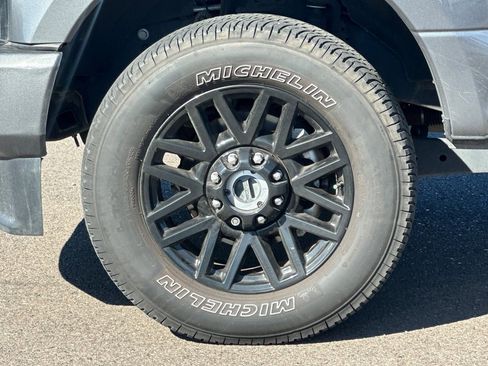 Used 2022 Ford F250 Lariat AWD/4WD image 24
