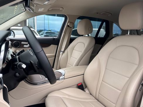 Used 2022 Mercedes-Benz GLC 300 4MATIC image 19