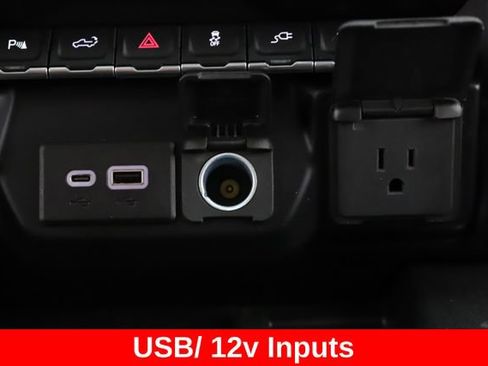 Used 2022 GMC Sierra 3500 Denali w/ Denali Black Diamond Edition AWD/4WD image 28