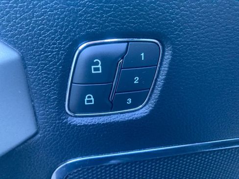 Used 2019 Ford F150 Lariat w/ Equipment Group 502A Luxury image 36