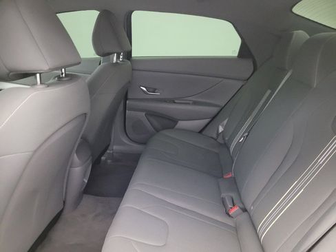 Used 2024 Hyundai Elantra SEL FWD image 18