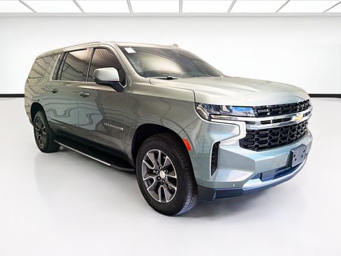 Used 2023 Chevrolet Suburban LS w/ Driver Alert Package RWD image 3
