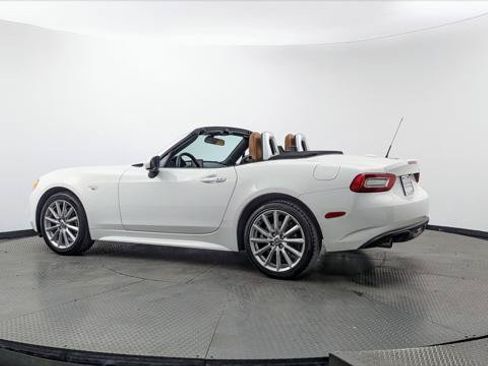 Used 2020 FIAT 124 Spider Lusso RWD image 6