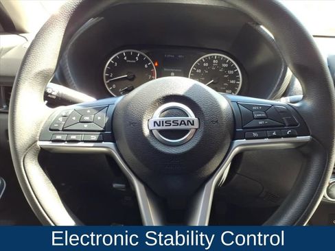 Used 2022 Nissan Sentra S image 9