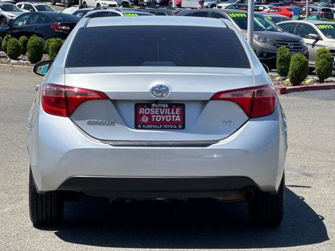 Certified 2019 Toyota Corolla LE FWD image 8