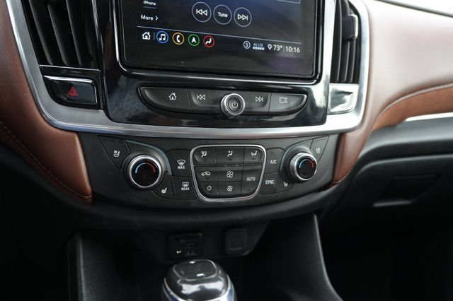Used 2020 Chevrolet Traverse High Country FWD image 15