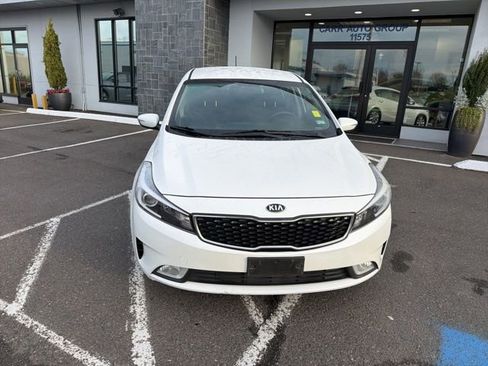 Used 2017 Kia Forte LX w/ Option Group 020 image 2