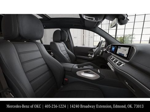 New 2026 Mercedes-Benz GLS 580 4MATIC image 4