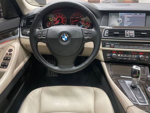 Used 2011 BMW 528i Sedan image 18