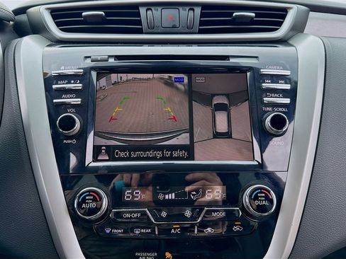Used 2019 Nissan Murano SL image 11