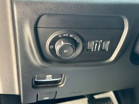 Used 2026 Jeep Grand Cherokee Limited AWD/4WD image 27
