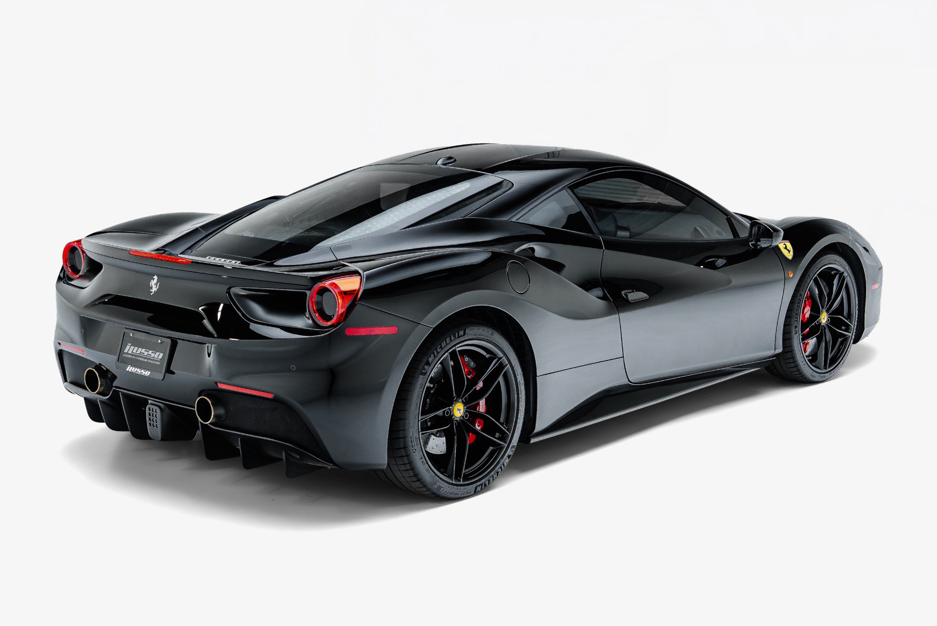 Used 2016 Ferrari 488 GTB RWD image 12