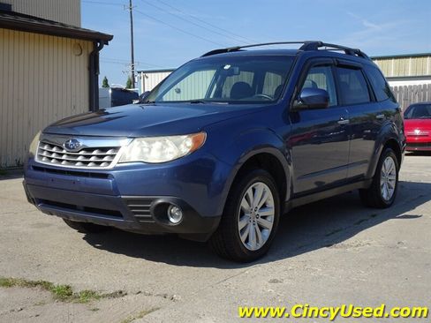 Used 2011 Subaru Forester 2.5X Limited AWD/4WD image 3