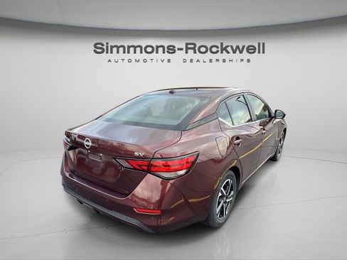 Used 2024 Nissan Sentra SV image 7