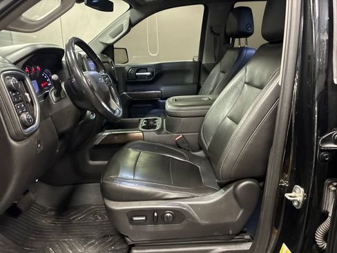 Used 2020 Chevrolet Silverado 1500 LT Trail Boss AWD/4WD image 9