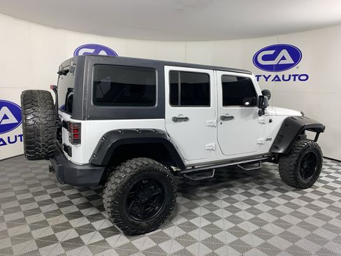 Used 2014 Jeep Wrangler Unlimited Sport w/ Max Tow Package AWD/4WD image 3