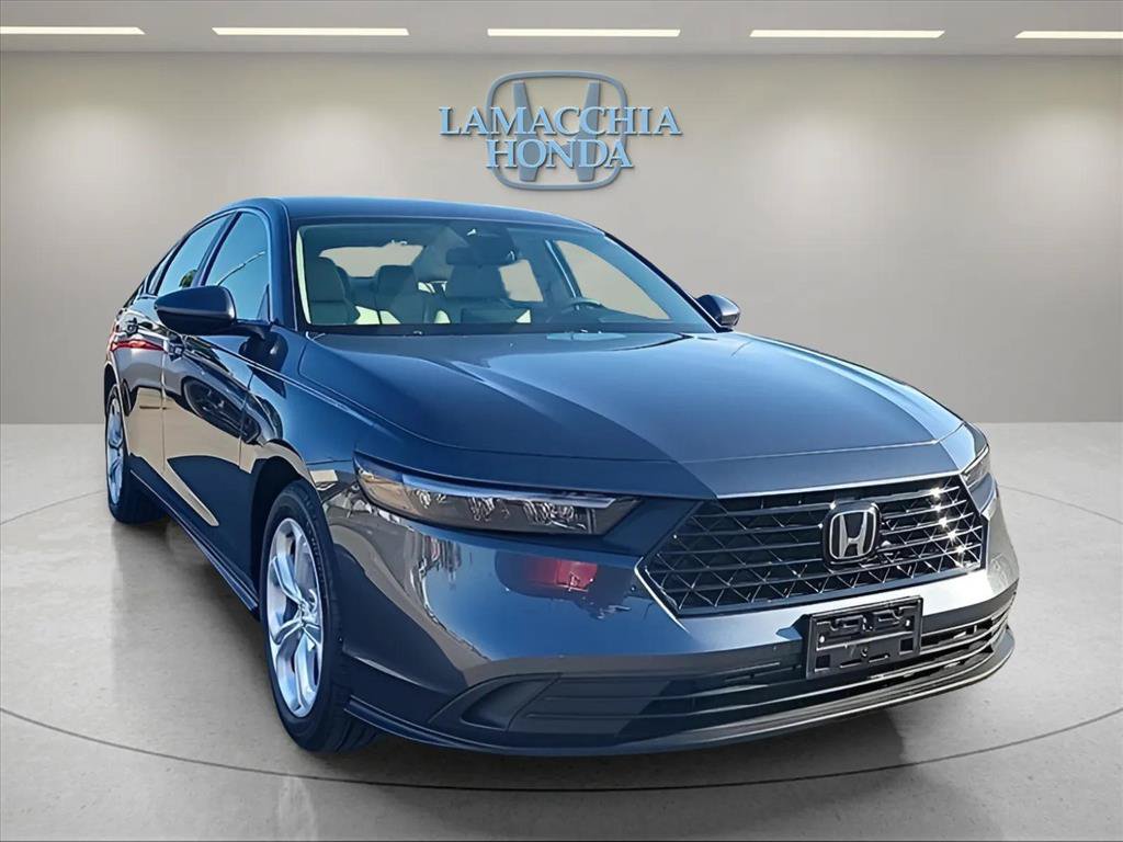 Used 2025 Honda Accord LX image 7